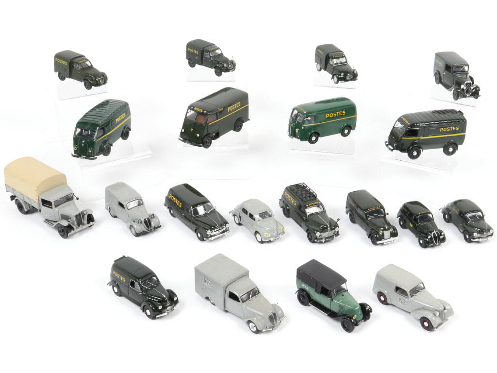 Lot 151 - DIVERS (20)