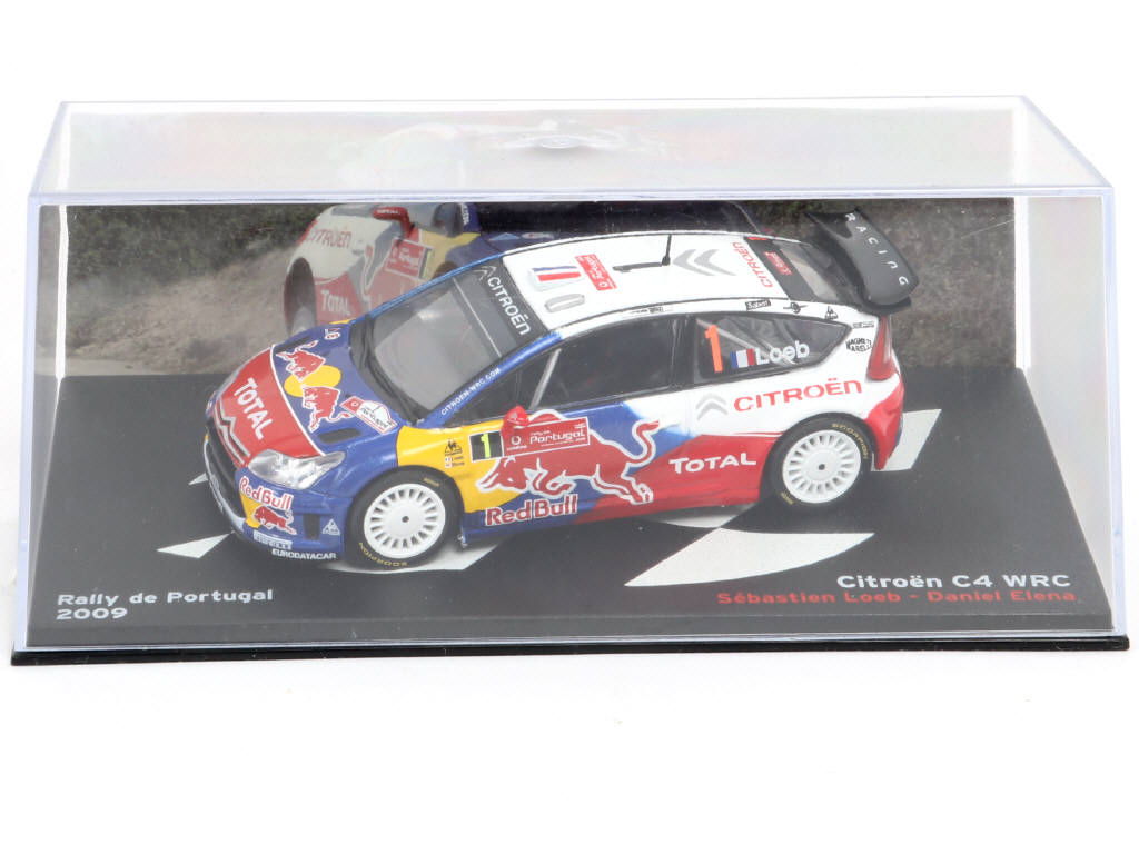 Lot 92 - DIVERS (12)