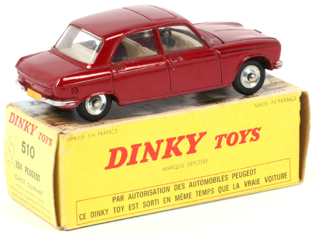 Lot 235 - DINKY TOYS (FRANCE) (1)