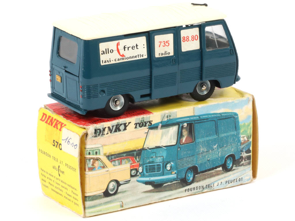 Lot 247 - DINKY TOYS (FRANCE) (1)
