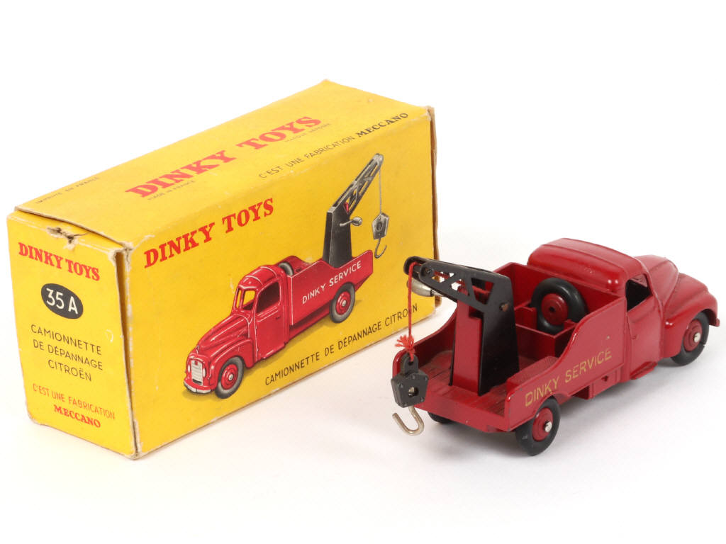 Lot 254 - DINKY TOYS (FRANCE) (1)