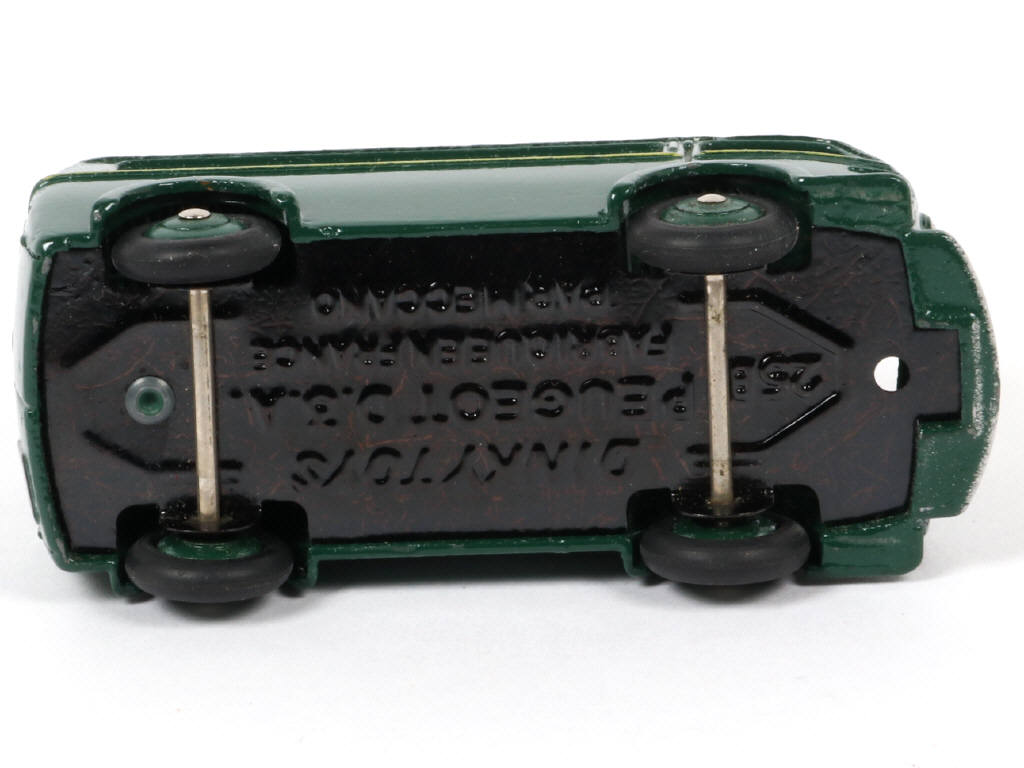 Lot 244 - DINKY TOYS (FRANCE) (1)