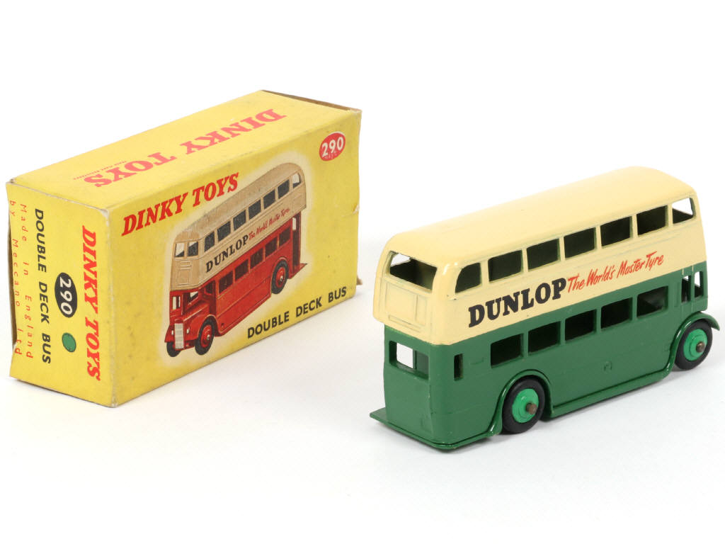Lot 201 - DINKY TOYS (GB) (1)