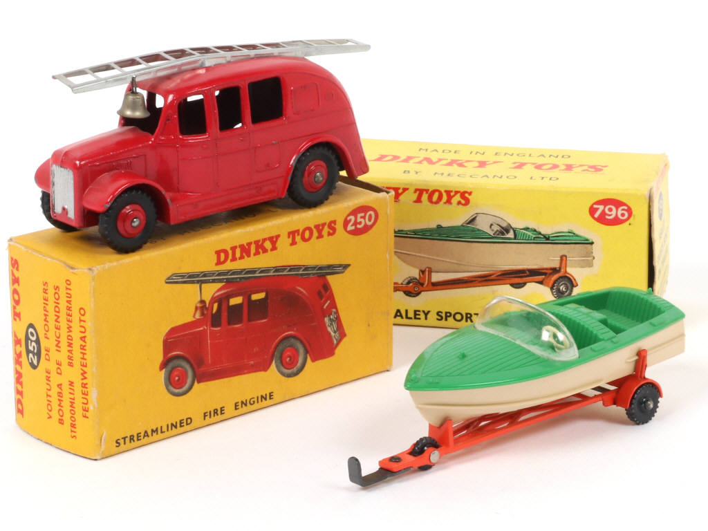 Lot 187 - DINKY TOYS (GB) (1)