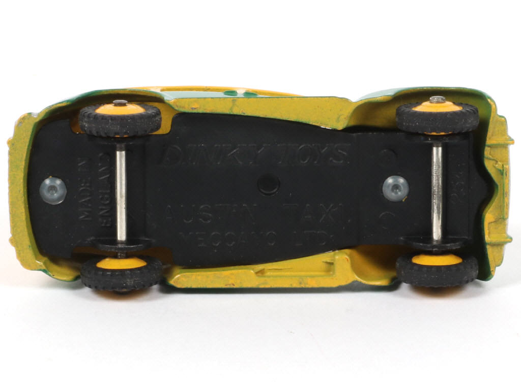 Lot 188 - DINKY TOYS (GB) (1)