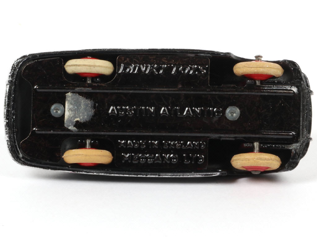 Lot 172 - DINKY TOYS (GB) (1)