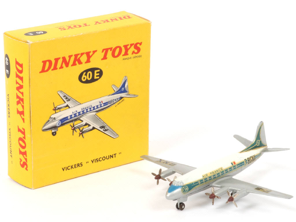Lot 259 - DINKY TOYS (FRANCE) (1)
