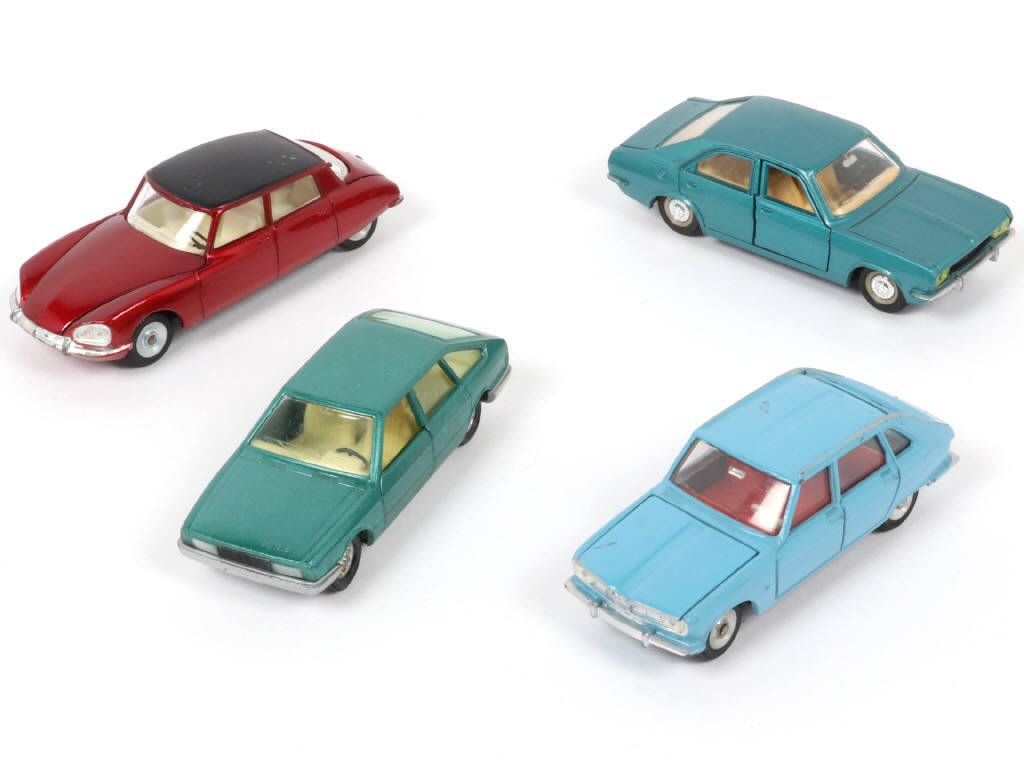 Lot 286 - DINKY TOYS (FRANCE) (4)