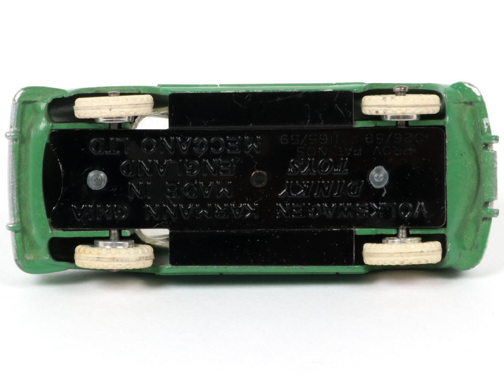 Lot 131 - DINKY TOYS (GB) (1)