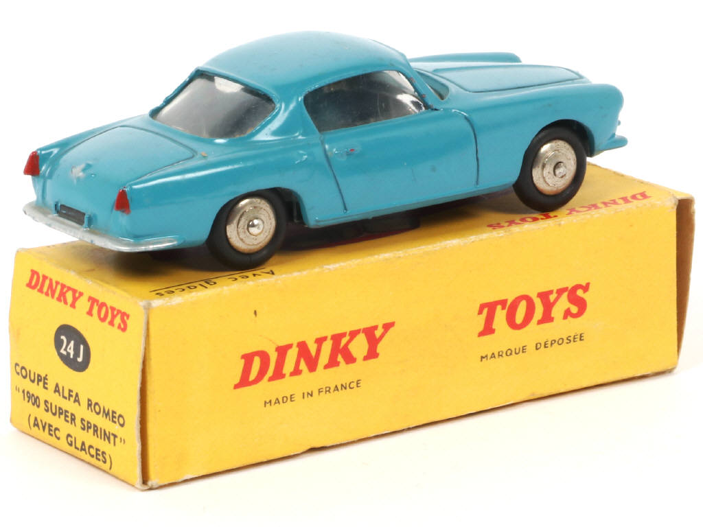 Lot 220 - DINKY TOYS (FRANCE) (1)