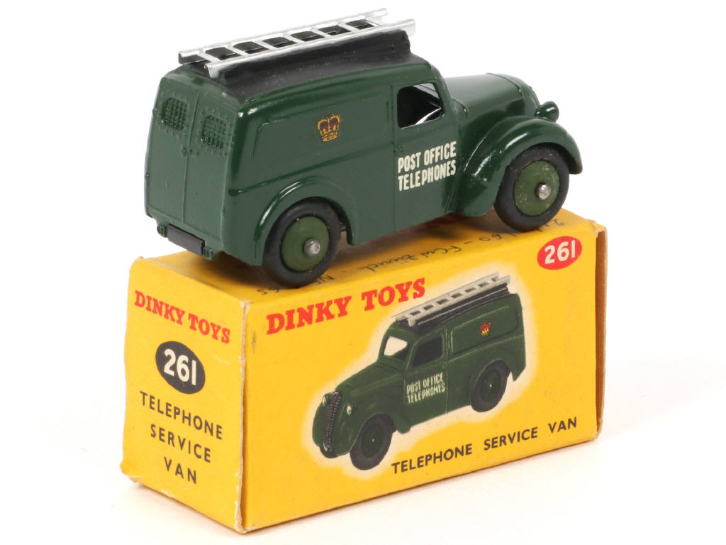 Lot 146 - DINKY TOYS (GB) (1)