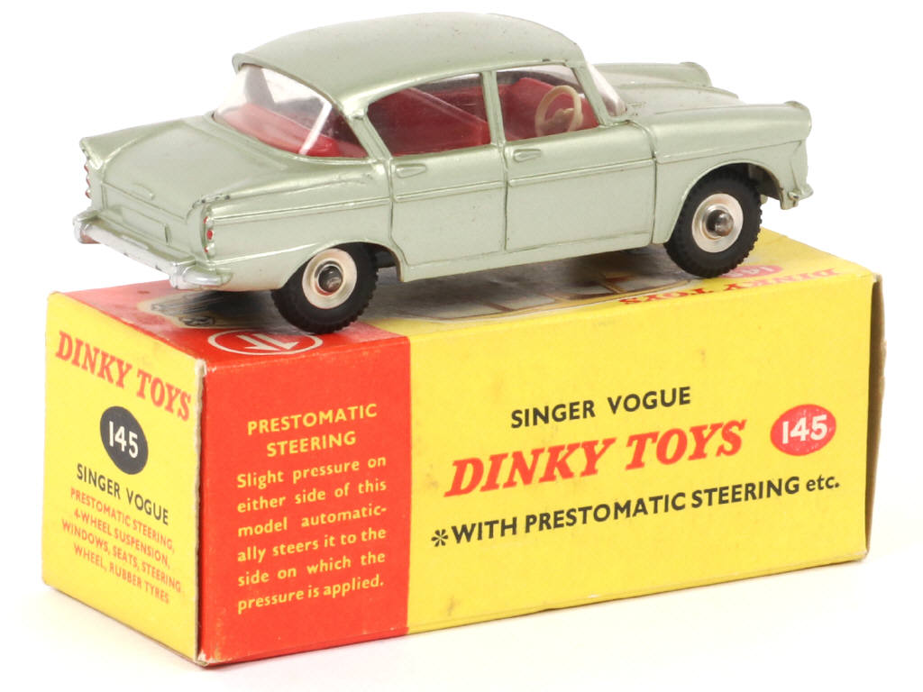 Lot 139 - DINKY TOYS (GB) (1)
