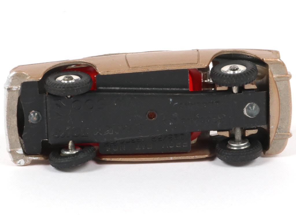Lot 137 - DINKY TOYS (GB) (1)