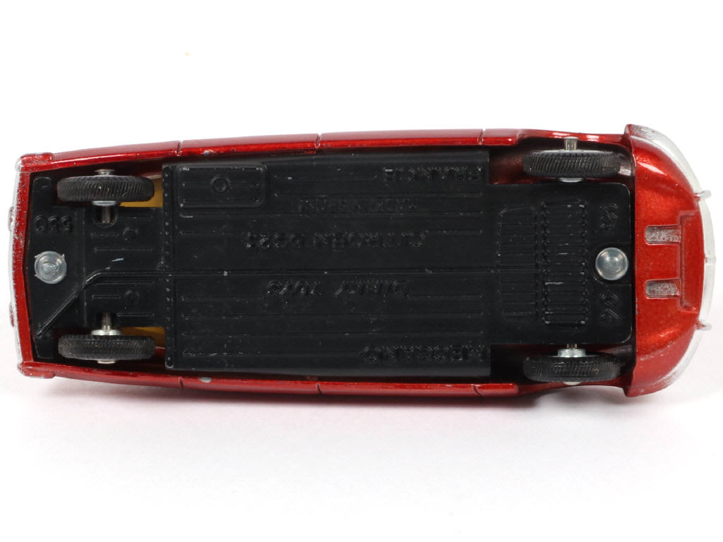 Lot 295 - DINKY TOYS (FRANCE) (1)