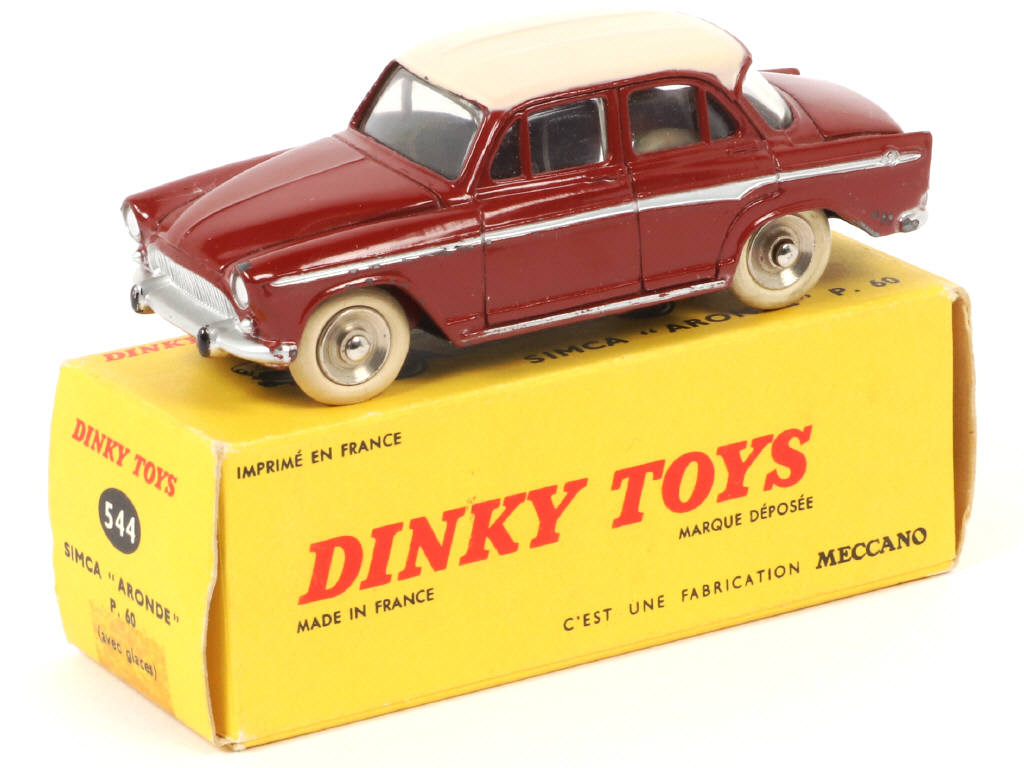 Lot 327 - DINKY TOYS (FRANCE) (1)