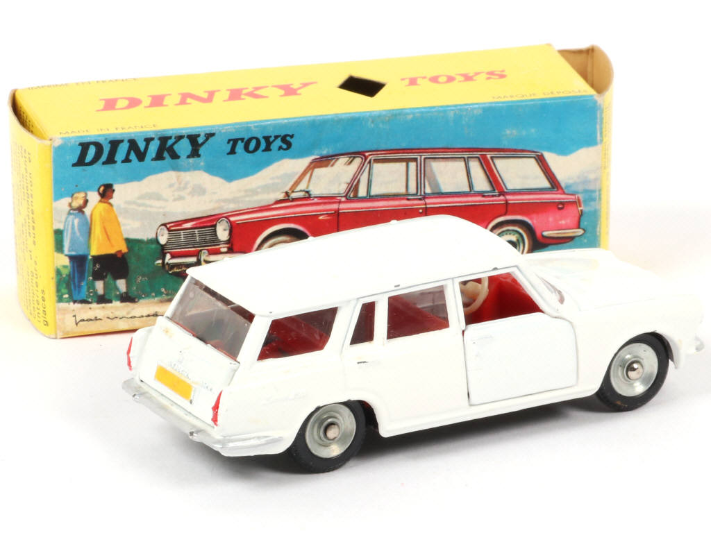 Lot 251 - DINKY TOYS (FRANCE) (1)