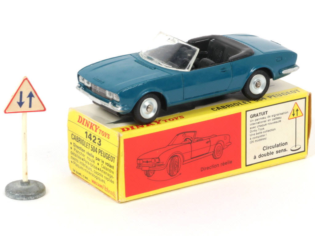 Lot 244 - DINKY TOYS (FRANCE) (1)