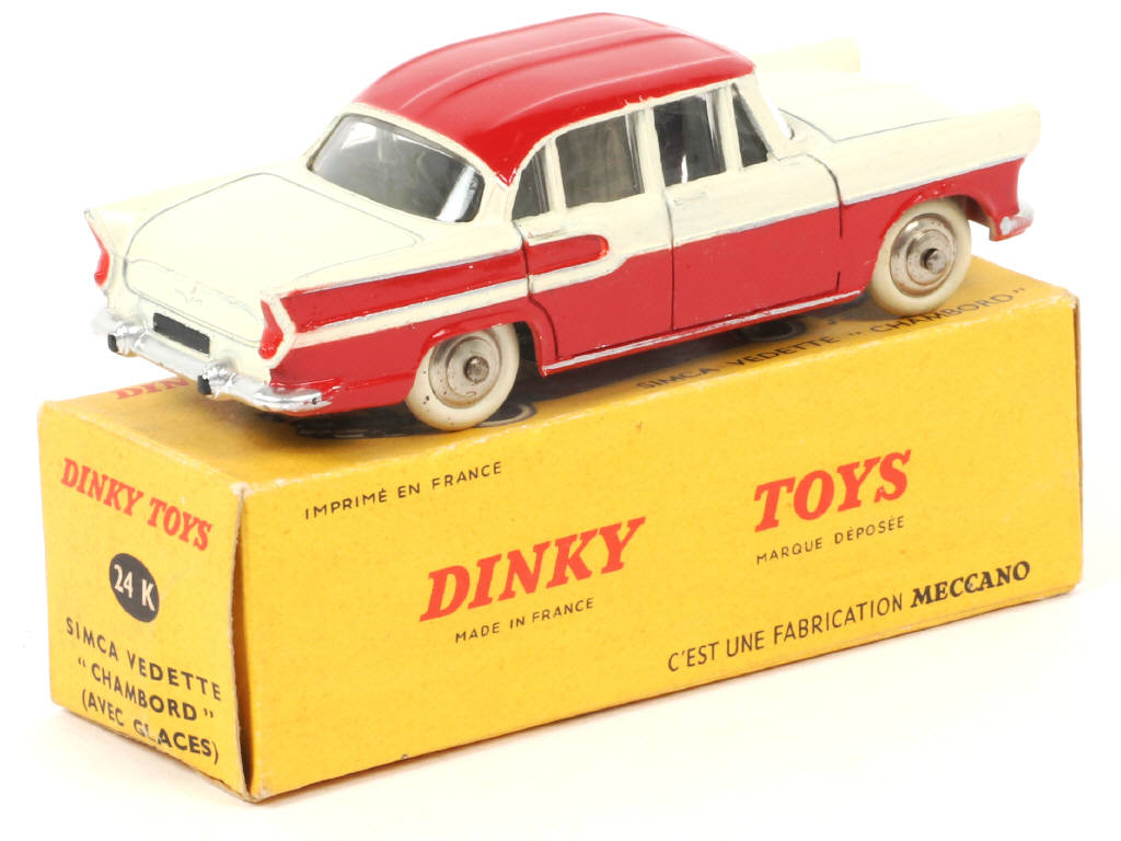 Lot 221 - DINKY TOYS (FRANCE) (1)