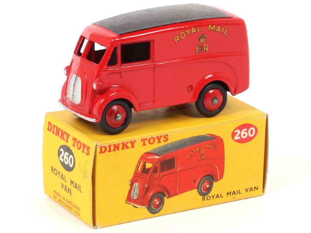 Lot 145 - DINKY TOYS (GB) (1)
