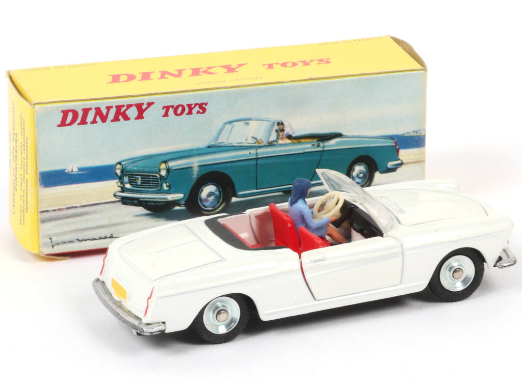 Lot 293 - DINKY TOYS (FRANCE) (1)