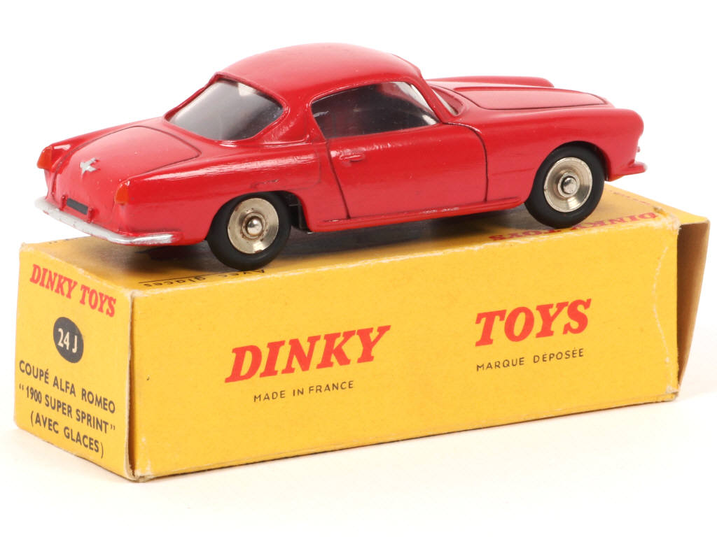 Lot 292 - DINKY TOYS (FRANCE) (1)