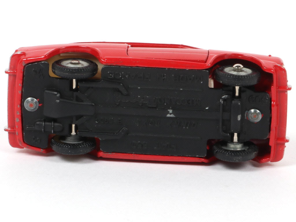 Lot 255 - DINKY TOYS (FRANCE) (1)