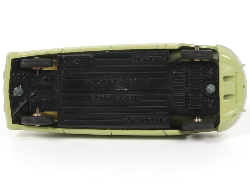 Lot 297 - DINKY TOYS (FRANCE) (1)