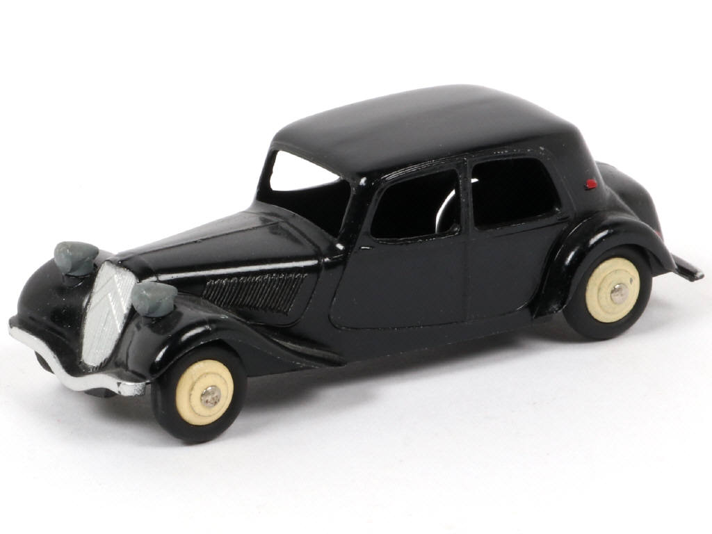 Lot 171 - DINKY TOYS (FRANCE) (1)