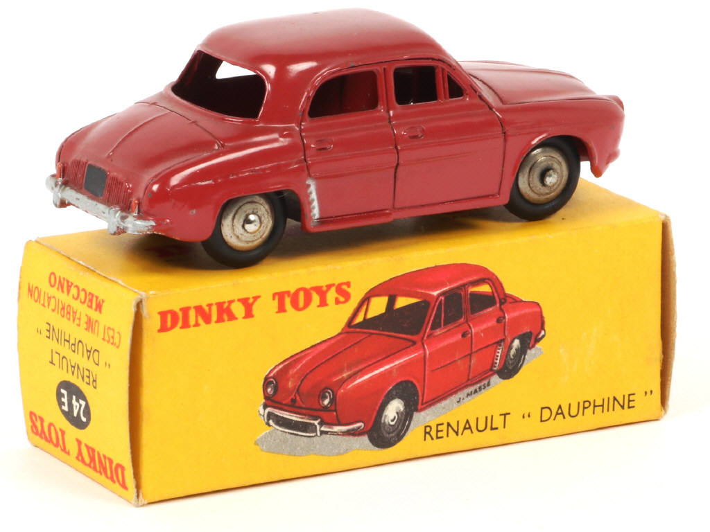 Lot 217 - DINKY TOYS (FRANCE) (1)