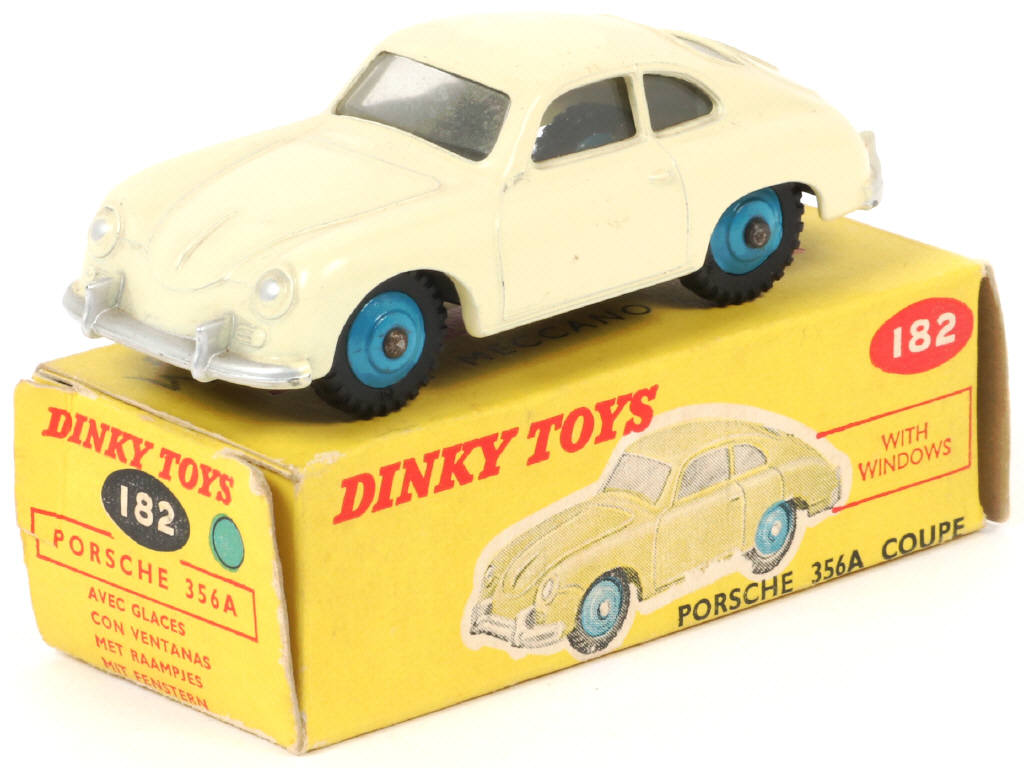 Lot 117 - DINKY TOYS (GB) (1)