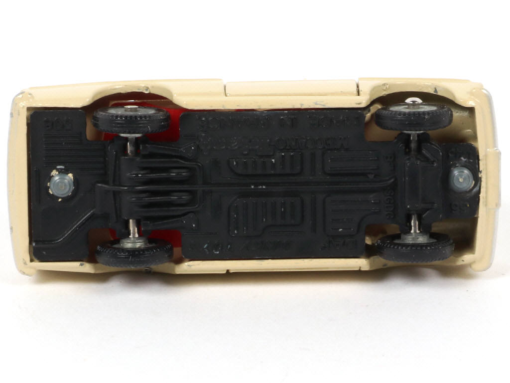 Lot 253 - DINKY TOYS (FRANCE) (1)