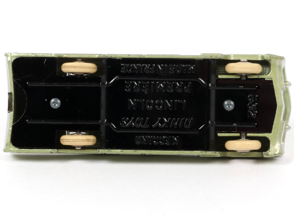 Lot 300 - DINKY TOYS (FRANCE) (1)