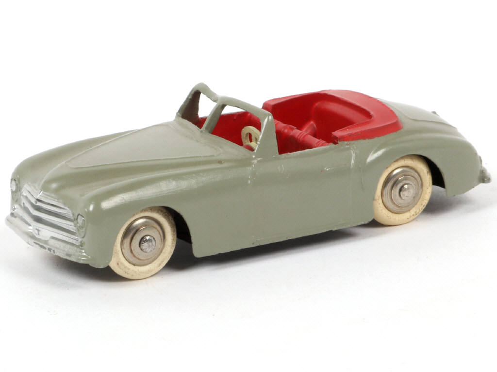 Lot 188 - DINKY TOYS (FRANCE) (1)