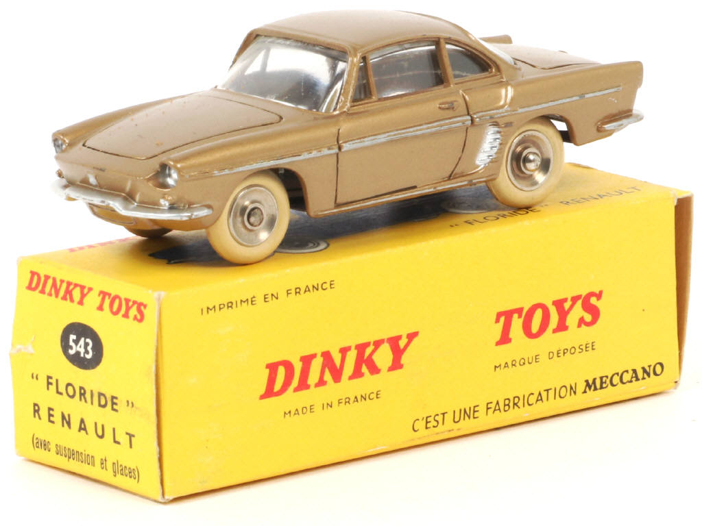 Lot 323 - DINKY TOYS (FRANCE) (1)