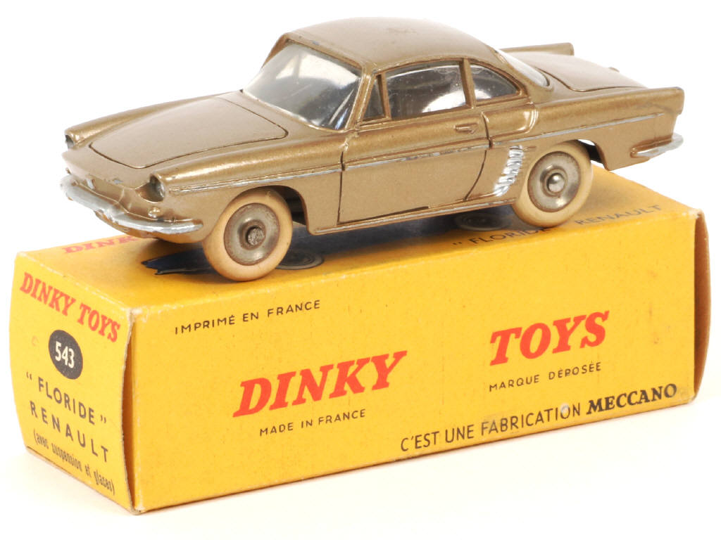 Lot 325 - DINKY TOYS (FRANCE) (1)
