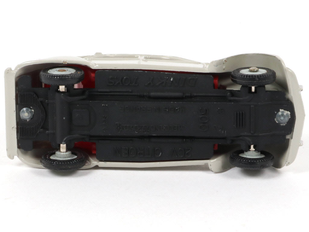 Lot 228 - DINKY TOYS (FRANCE) (1)