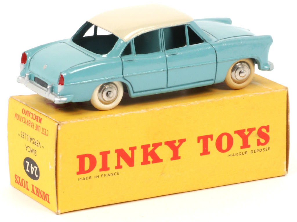 Lot 393 - DINKY TOYS (FRANCE) (1)