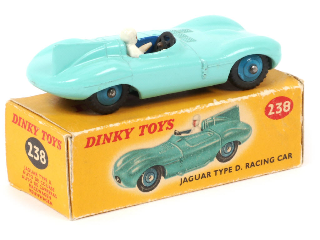 Lot 500 - DINKY TOYS (GB) (1)