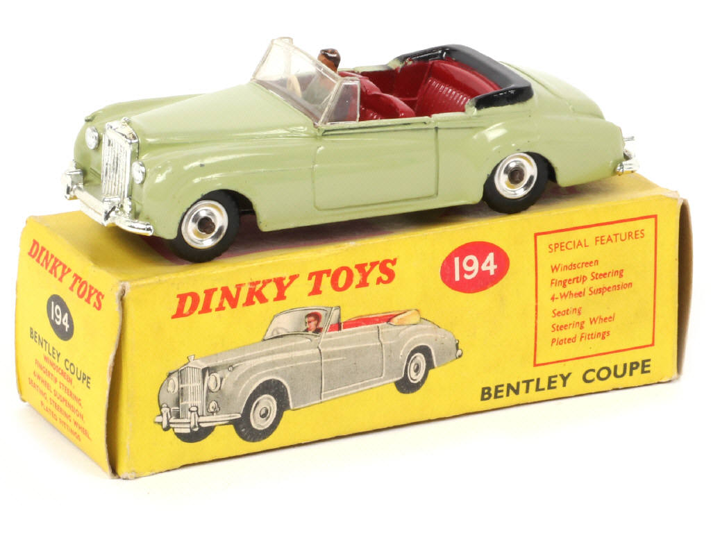 Lot 523 - DINKY TOYS (GB) (1)