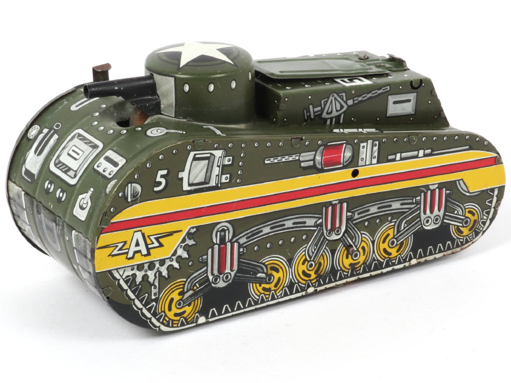 Lot 35 - MARX TOYS (USA) (1)