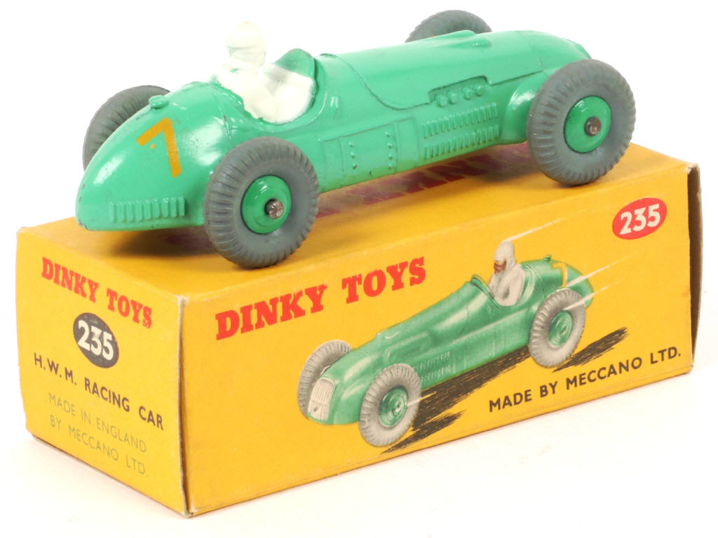 Lot 497 - DINKY TOYS (GB) (1)