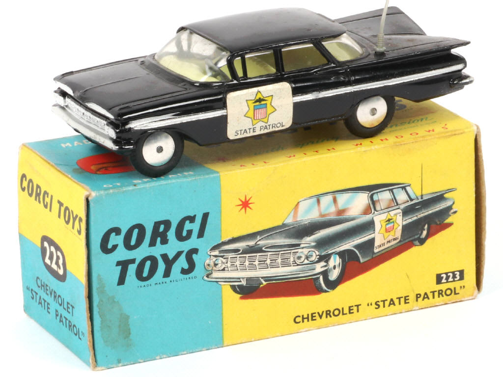 Lot 230 - CORGI TOYS (GB) (1)