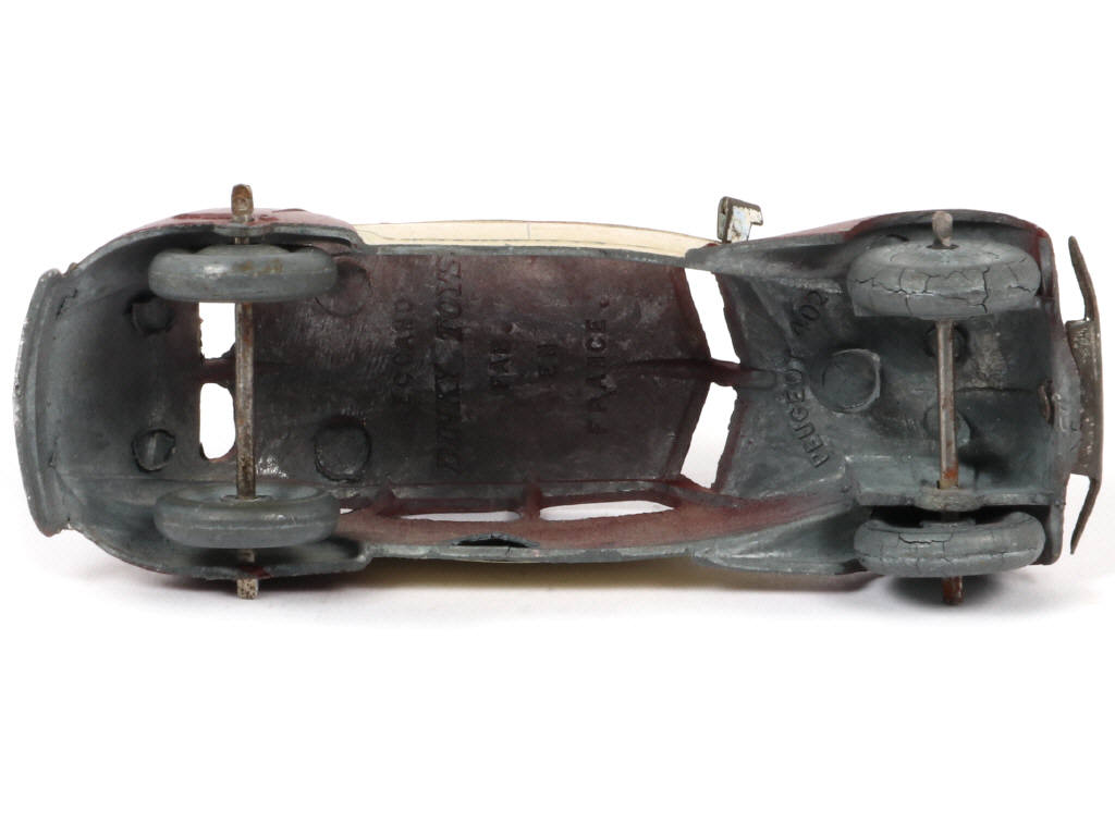 Lot 346 - DINKY TOYS (FRANCE) (1)