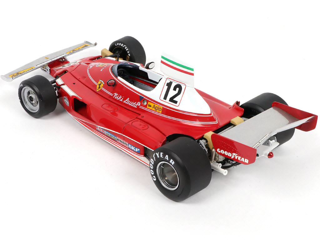 Lot 31 - EXOTO (USA) (1)