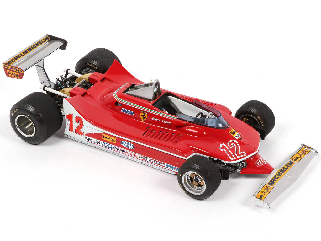 Lot 32 - EXOTO (USA) (1)