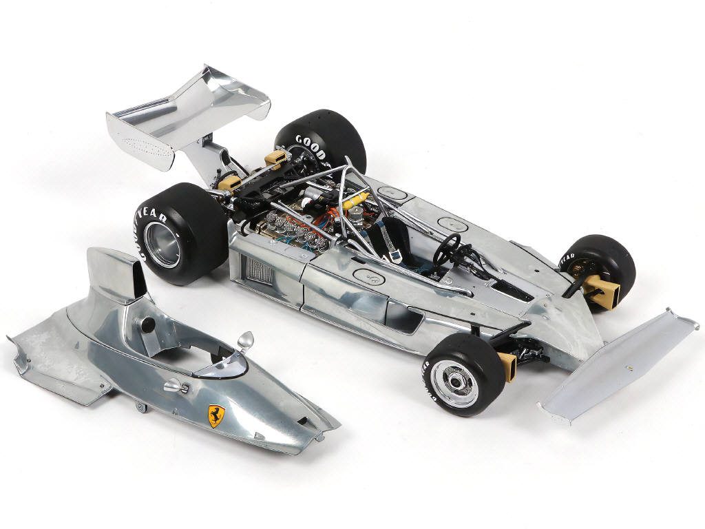 Lot 36 - EXOTO (USA) (1)