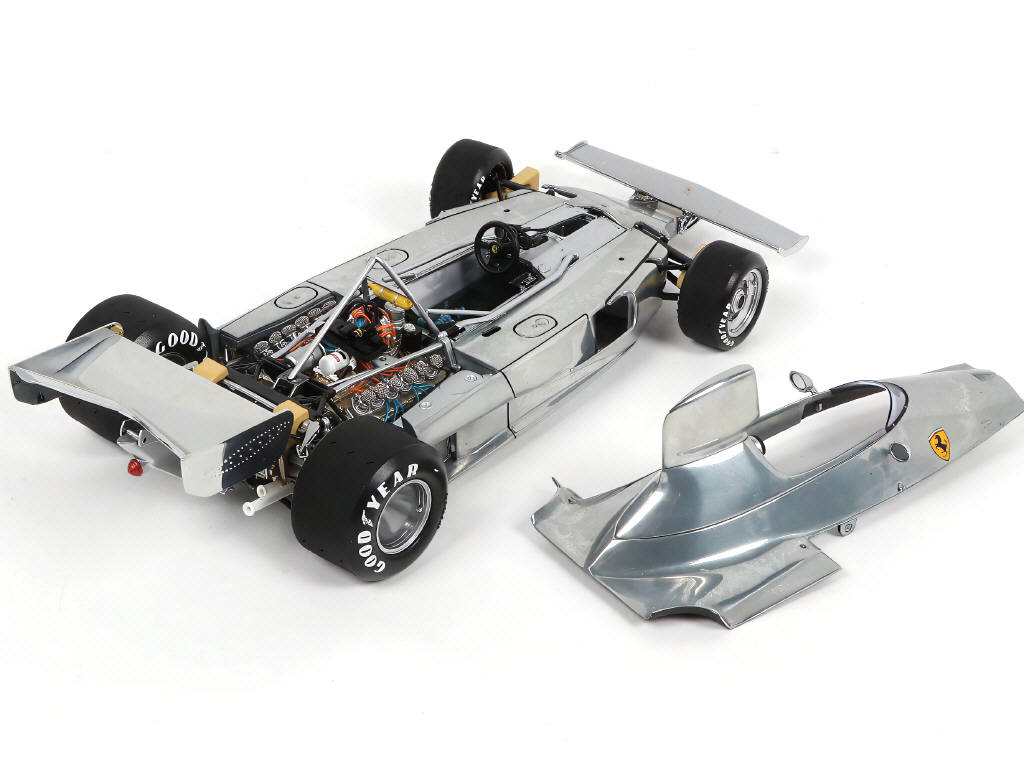 Lot 36 - EXOTO (USA) (1)