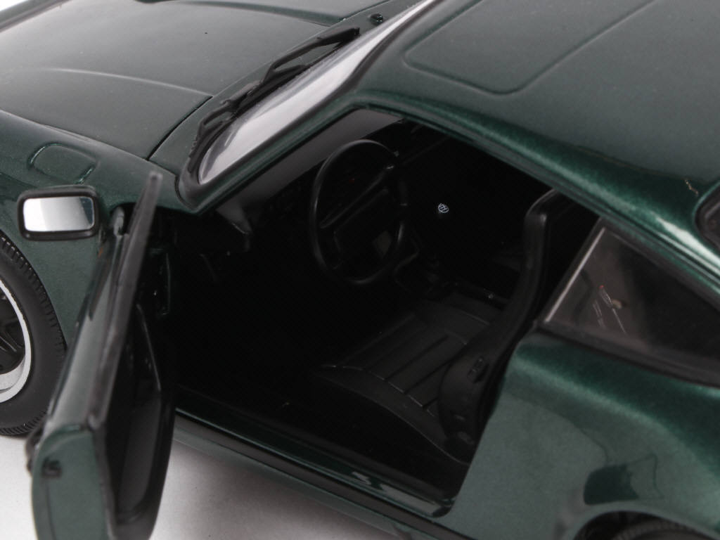 Lot 95 - MINICHAMPS (ALLEMAGNE) (1)