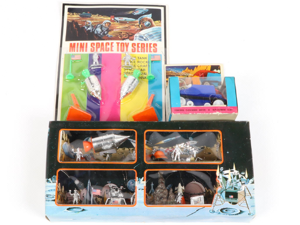 Lot 68 - DIVERS (1)