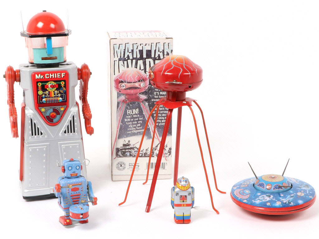 Lot 166 - DIVERS (5)